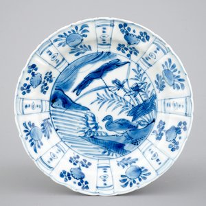 Une assiette en porcelaine de Chine de type "kraak", époque Wan-Li, Dynastie Ming — photo 1