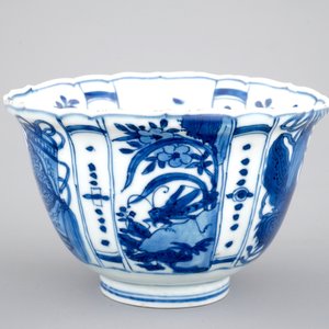 A Chinese porcelain blue and white kraak porcelain bowl or "crowcup", Wan-Li, Ming dynasty — 照片 1