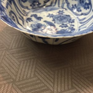 A Chinese porcelain blue and white Ming dynasty Wan-Li klapmuts bowl — 照片 5
