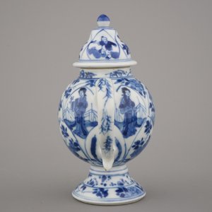 A Chinese porcelain blue and white mustard pot, Kangxi, ca. 1700 — 照片 7