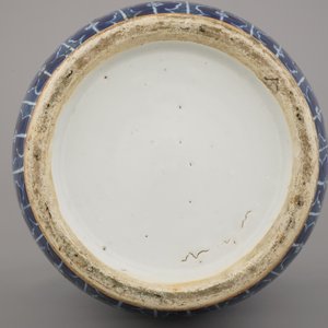 A Chinese porcelain blue and white rouleau vase with landscape painting, 19th C. — photo 7