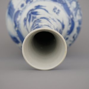 A Chinese porcelain blue and white Transitional bottle vase, late Ming Dynasty, 17th C. — 照片 10