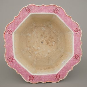 A Chinese porcelain famille rose jardiniere, Yongzheng — photo 10
