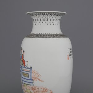 A Chinese porcelain famille rose vase, Republic period, 20th C. — 照片 4