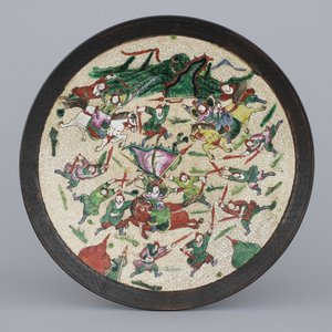 A Chinese porcelain famille verte Nanking dish, 19th C. — photo 1