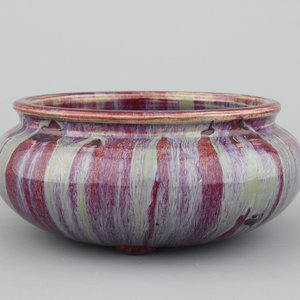 A Chinese porcelain flambe censer, 18/19th C. — 照片 1