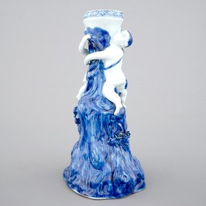A Chinese porcelain Meissen style fruit basket base, Qianlong, 18th C. — photo 1