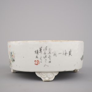 A Chinese porcelain oval bowl on feet in Qianjiang style, early 20th C. — photo 3