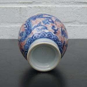A Chinese porcelain underglaze red and blue dragon vase, 19th C. — 照片 13