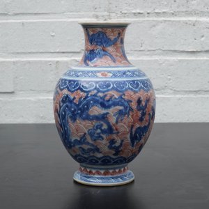 A Chinese porcelain underglaze red and blue dragon vase, 19th C. — 照片 9