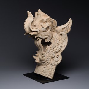 A Chinese pottery dragon head architectural tile, Song/Jin — photo 2