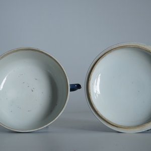 A Chinese powder blue two-handled bowl and cover, Kangxi — photo 12