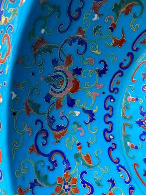 A Chinese pseudo-cloisonné Canton enamel basin, Qianlong mark and of the period — photo 7