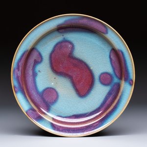 A Chinese purple-splashed 'Jun' plate, 20th C. — photo 1