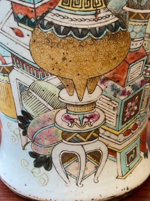A Chinese qianjiang cai 'antiquities' covered vase and a basin with figural design, signed Yu Yicheng 俞意誠 and Xu Shanqin 徐善琴, 19th C., one dated 1893 — photo 23