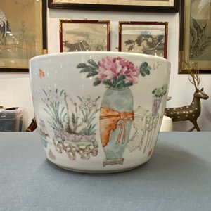 A Chinese qianjiang cai 'antiquities' jardinière, 19/20th C. — 照片 8