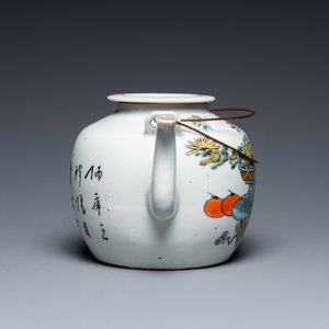 A Chinese qianjiang cai 'antiquities' teapot and cover, signed Dai Yucheng 戴裕成, dated 1895 — 照片 5