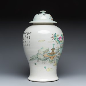 A Chinese qianjiang cai 'Antiquities' vase and cover — photo 5