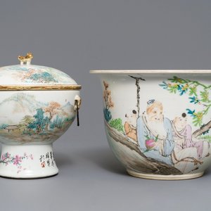 A Chinese qianjiang cai covered bowl on foot and a jardinière, 19/20th C. — 照片 1