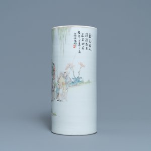 A Chinese qianjiang cai hat stand and a covered bowl, 19/20th C. — photo 6