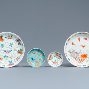A Chinese qianjiang cai hat stand and five famille rose wares, 19/20th C. — photo 8