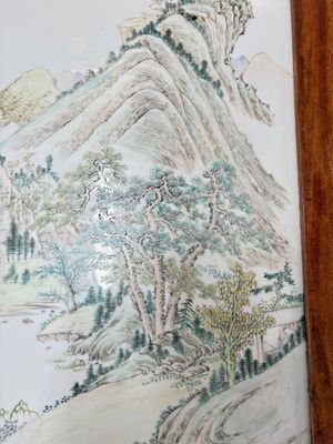 A Chinese qianjiang cai ‘Mountainous Landscape’ plaque-inset hongmu low table , 19/20th C. — 照片 9