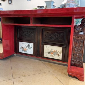 A Chinese qianjiang cai plaque mounted in a wooden table, 19/20th C. — 照片 21
