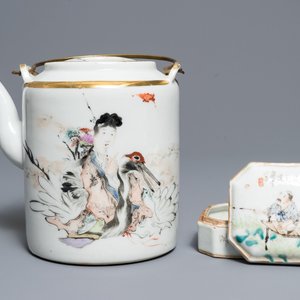A Chinese qianjiang cai teapot and a box and cover, signed Ma Qingyun, 19/20th C. — 照片 1