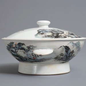 A Chinese qianjiang cai tureen and cover, 20th C. — 照片 3