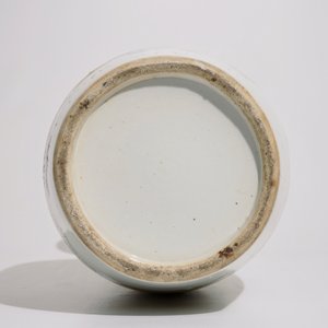A Chinese qianjiang cai vase with "100 antiquities" design, 19/20th C. — 照片 5