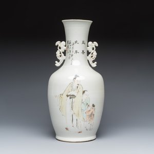A Chinese qianjiang cai vase with figures and a bird among flowering branches — 照片 1