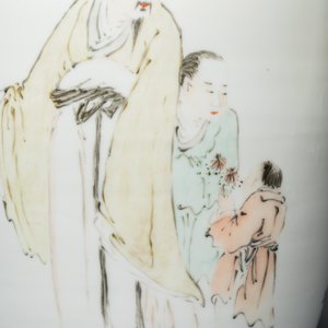A Chinese qianjiang cai vase with figures and a bird among flowering branches — 照片 9