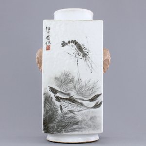 A Chinese Qianjiang cong-shaped vase with elephant handles, early 20th C. — photo 1