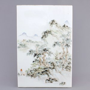 A Chinese Qianjiang style porcelain plaque, 19/20th C. — photo 1