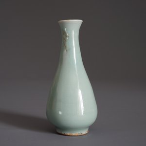 A Chinese qingbai bottle vase, Yuan or Ming — 照片 12