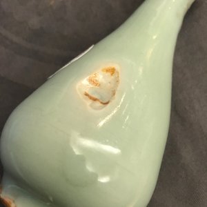 A Chinese qingbai bottle vase, Yuan or Ming — 照片 8