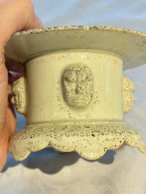 A Chinese qingbai censer with masks in relief, 20th C — photo 9