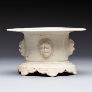 A Chinese qingbai censer with masks in relief, 20th C — photo 5