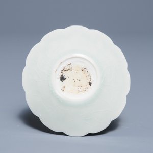 A Chinese qingbai chrysanthemum-shaped dish, Song — 照片 2