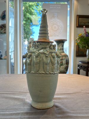 A Chinese qingbai-glazed covered urn applied with zodiac figures, Song — photo 1
