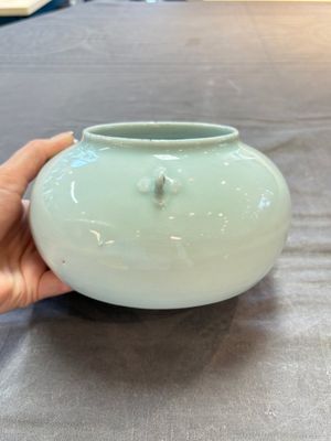 A Chinese qingbai-glazed jar with three handles, 18th C. — 照片 6