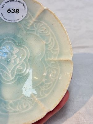 A Chinese qingbai incised lobed bowl, Song — photo 4