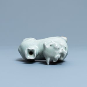 A Chinese qingbai joss stick holder in the shape of a tiger, Ming — 照片 7