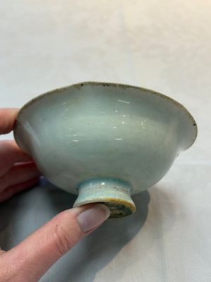 A Chinese qingbai lobed cup and stand, Song — foto 5