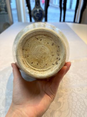 A Chinese qingbai 'Meiping' vase with incised floral design, Yuan or later — 照片 10