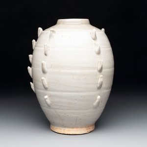 A Chinese qingbai multi-cornered jar, Song — photo 4