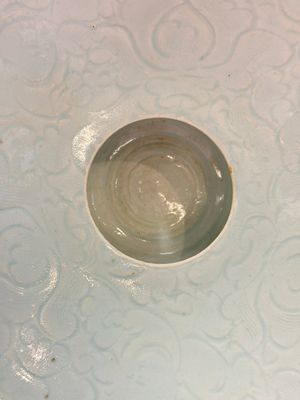 A Chinese qingbai spittoon with incised floral design, Song/Yuan — 照片 6