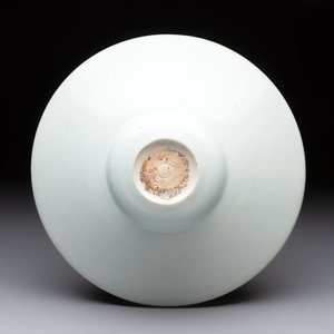 A Chinese qingbai spittoon with incised floral design, Song/Yuan — 照片 7