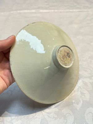 A Chinese qingbai tea bowl with incised floral design, 20th C. — 照片 12