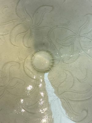 A Chinese qingbai tea bowl with incised floral design, 20th C. — 照片 6